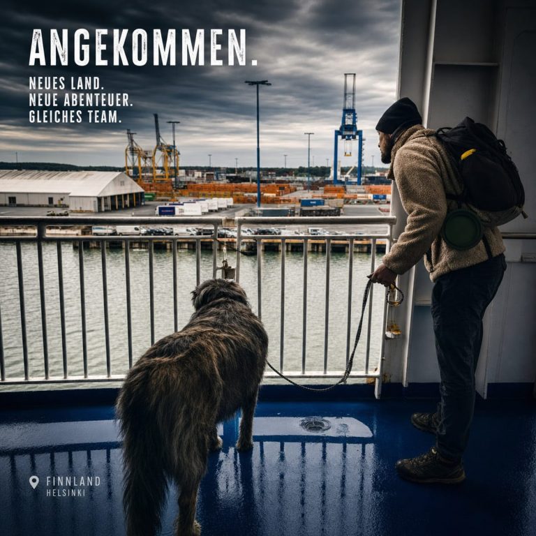 Thomas Tikko und Ilu gemeinsam auf einer Fähre.